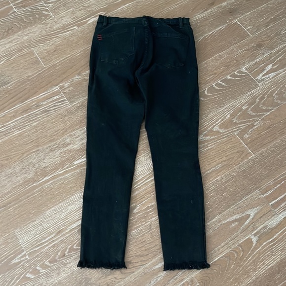 BDG Black Jeans. Excellent condition. - Picture 5 of 8